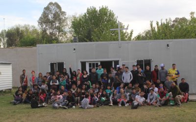 Campamento de servicio “Pintar el mundo de colores”