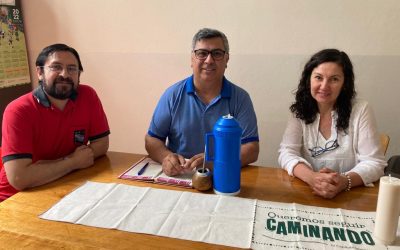 En el Deán Funes, el director saliente y la nueva directora se reunieron con el Vicario Inspectorial