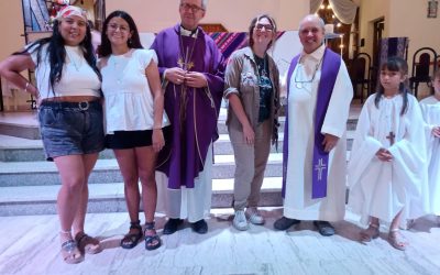 Misa de toma de posesión del nuevo párroco y envío de tres voluntarias