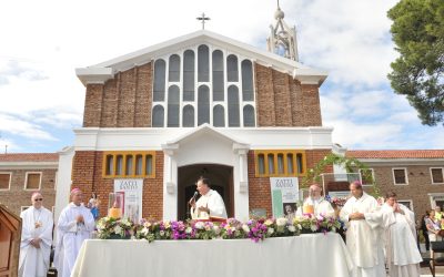 Lo que importa es el don de la santidad que reciben personas comunes que durante su vida se destacaron por hacer el bien a los demás