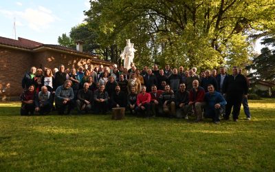 Reunión de directores y directoras