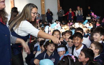 “Tejiendo nuestros sueños bajo el auxilio de María”