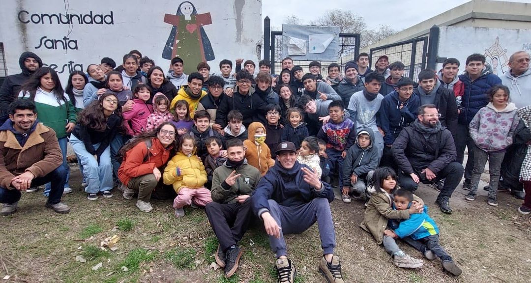 Experiencia de Aprendizaje en Servicio en Mar del Plata de estudiantes del Segundo Fernández