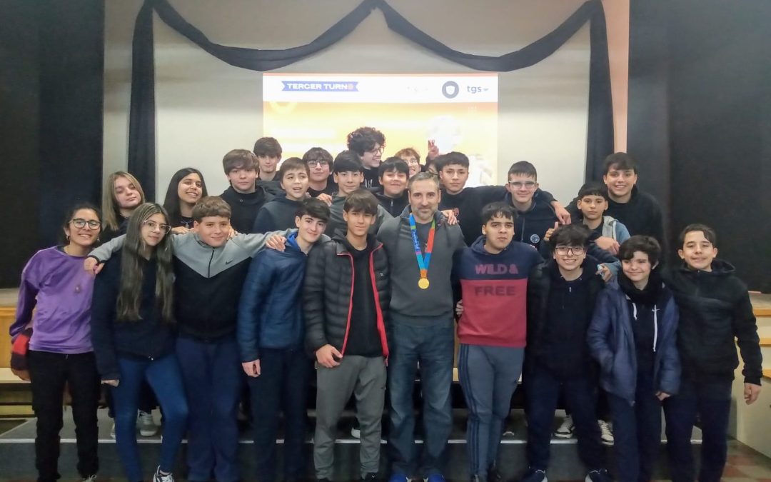 Un campeón olímpico compartió su experiencia con estudiantes de La Piedad