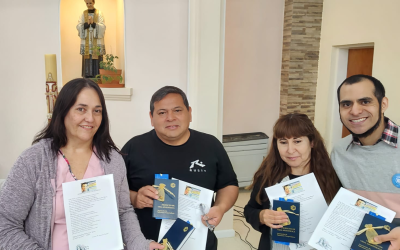 Silvina, Susana, Francisco y Américo hicieron la promersa como Salesianos Cooperadores​, en Caleta olivida