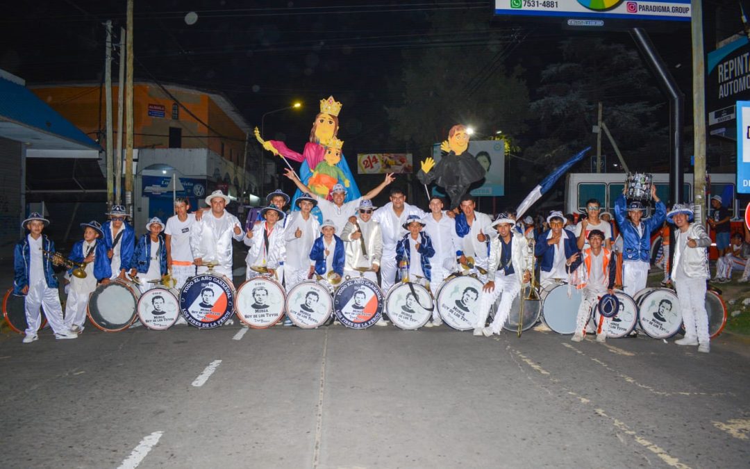 La murga “Soy de los tuyos” bailó en los carnavales