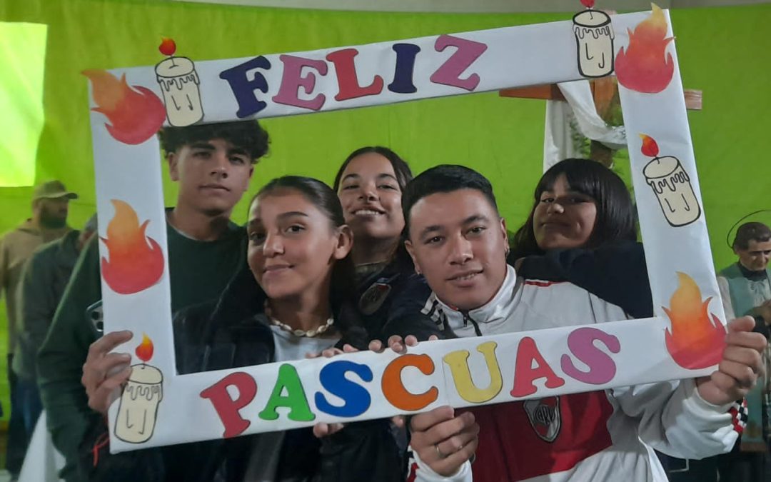 Caminamos juntos con Esperanza: vivencias de la Semana Santa