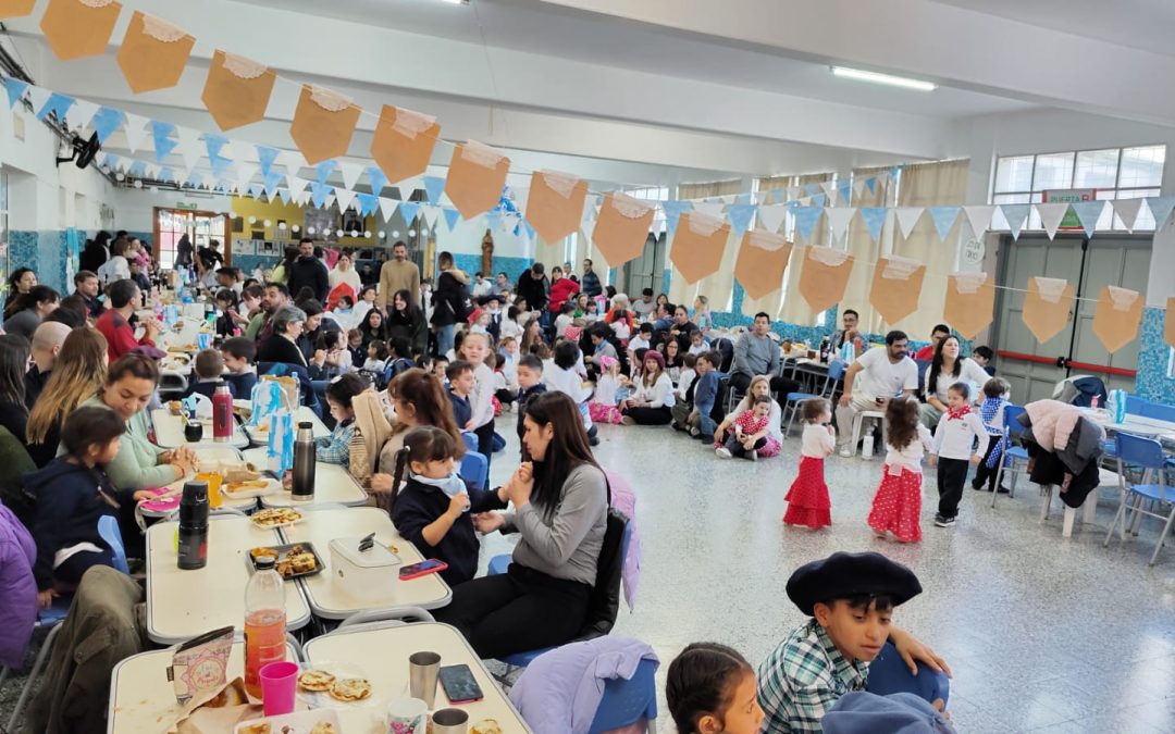 La alegría fue la clave de las celebraciones por la Auxiliadora y por la Patria