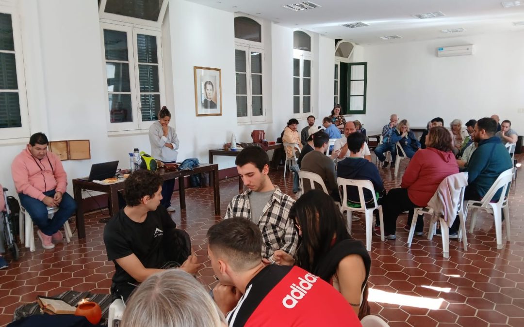 Jóvenes y Familia Salesiana, caminando juntos