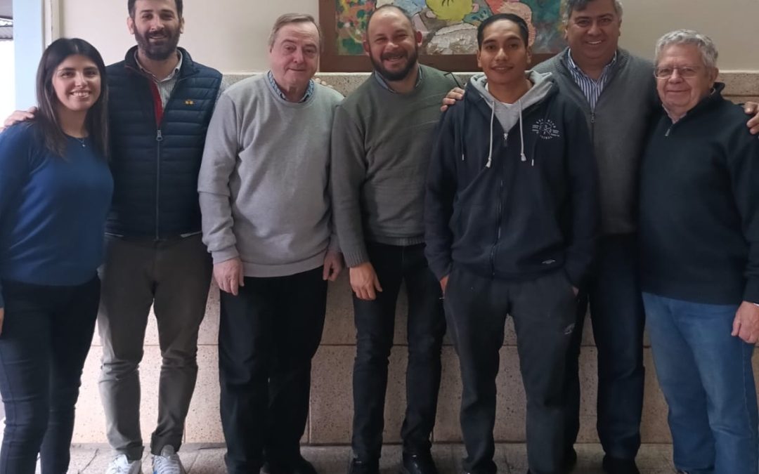 “‘La palabra al oído’ y la escucha atenta”, como herramientas de acompañamiento en la visita inspectorial