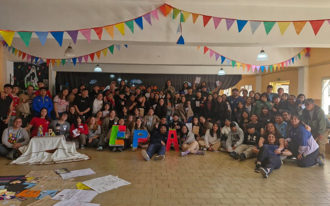 Jóvenes que se forman para la animación juvenil