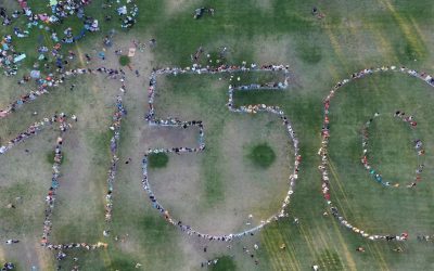 Al unirse por algo más grande que cada persona, se hace historia juntos