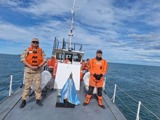 2025.12.07 Caleta Olivia – Peregrinación marítima (5)