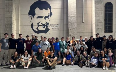 Agradecer el don del servicio y pedir el don de la sabiduría