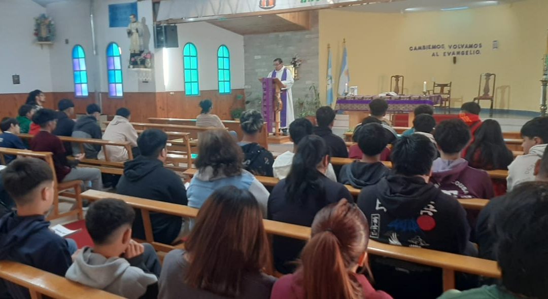 Proyectando esperanza a la juventud zapalina