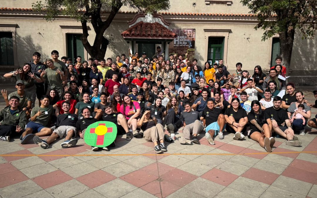 Para fortalecer el acompañamiento en los “patios” a través del carisma de Don Bosco