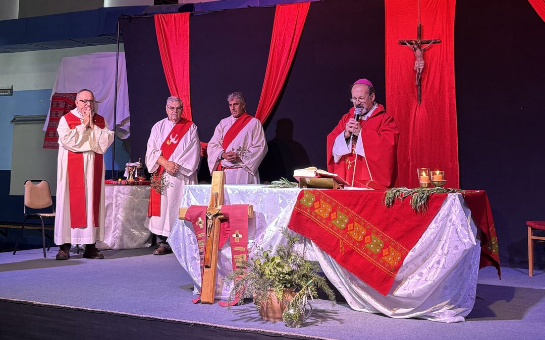 Ushuaia renueva el compromiso de acompañar a Jesús en el camino pascual