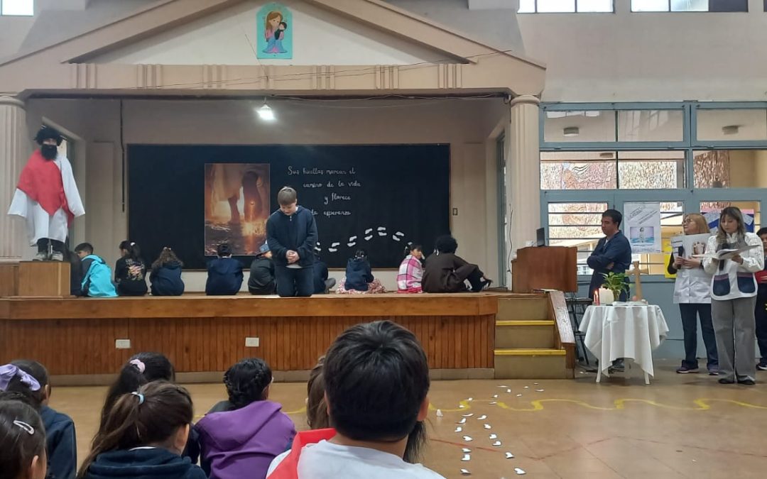 Los caminos de la Cruz, de la luz y de Cristo