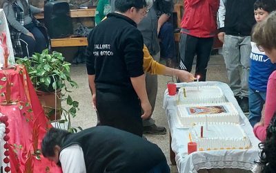 María reúne a la comunidad en un clima de familia y con un profundo corazón oratoriano