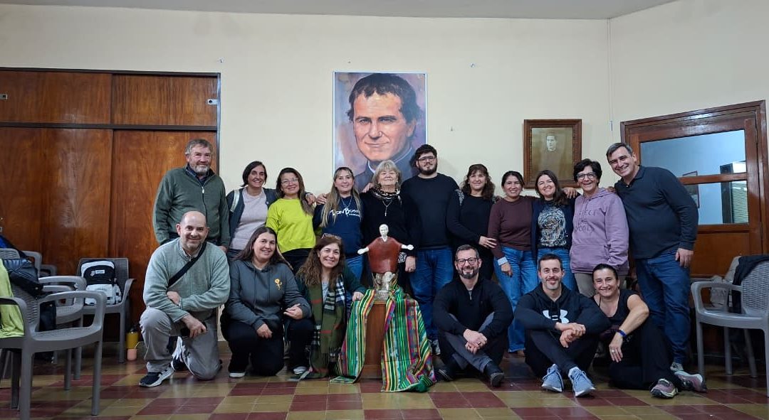 El Equipo de Obras y Servicios Sociales reunió a referentes de las Casas de la región Comahue