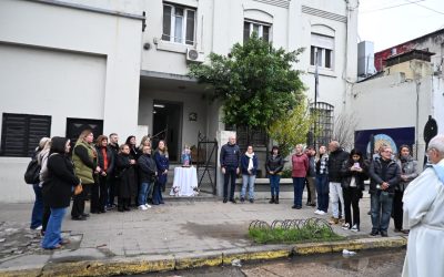 La imagen de María Auxiliadora es venerada en el Concejo Deliberante de Berisso