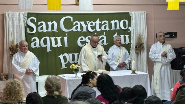 San-Cayetano-Ushiaia-002